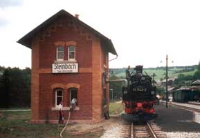 99 1542-2 am Wasserhaus in Steinbach (18.8.2000)